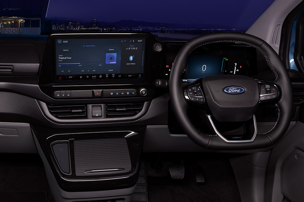 ford e_transit_custom eu Column_Card_07_V710_Sport 3x2 1000x667 sport interior